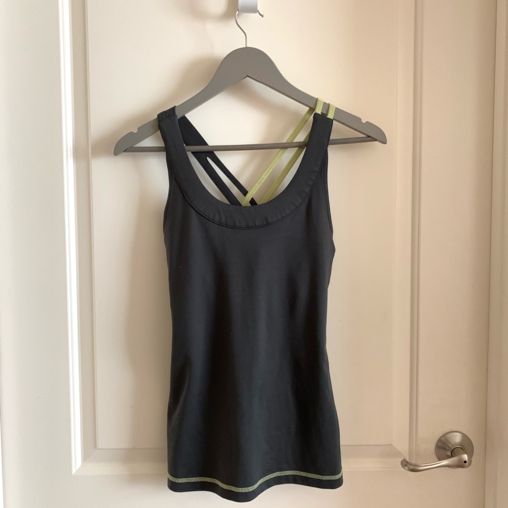 Tek Gear Gym Yoga Active Tank with Shelf Bra XS S